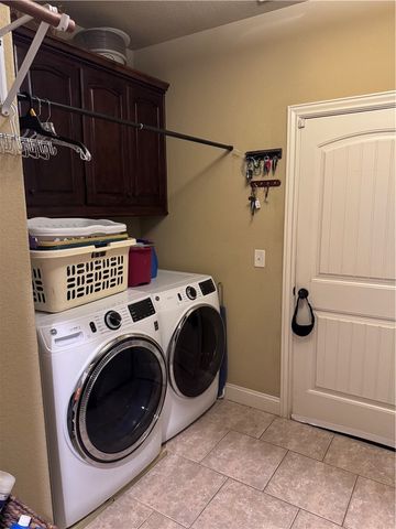 3601 NE Oaktrace Avenue, Bentonville, AR 72712