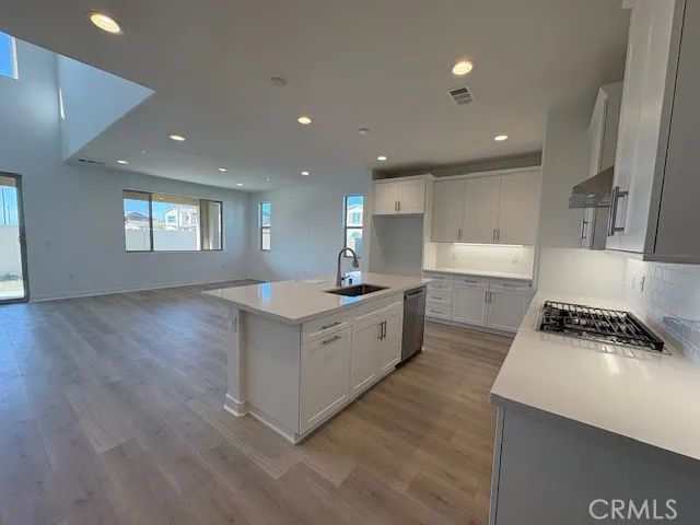 3706 Leafgreen Road, Corona, CA 92883