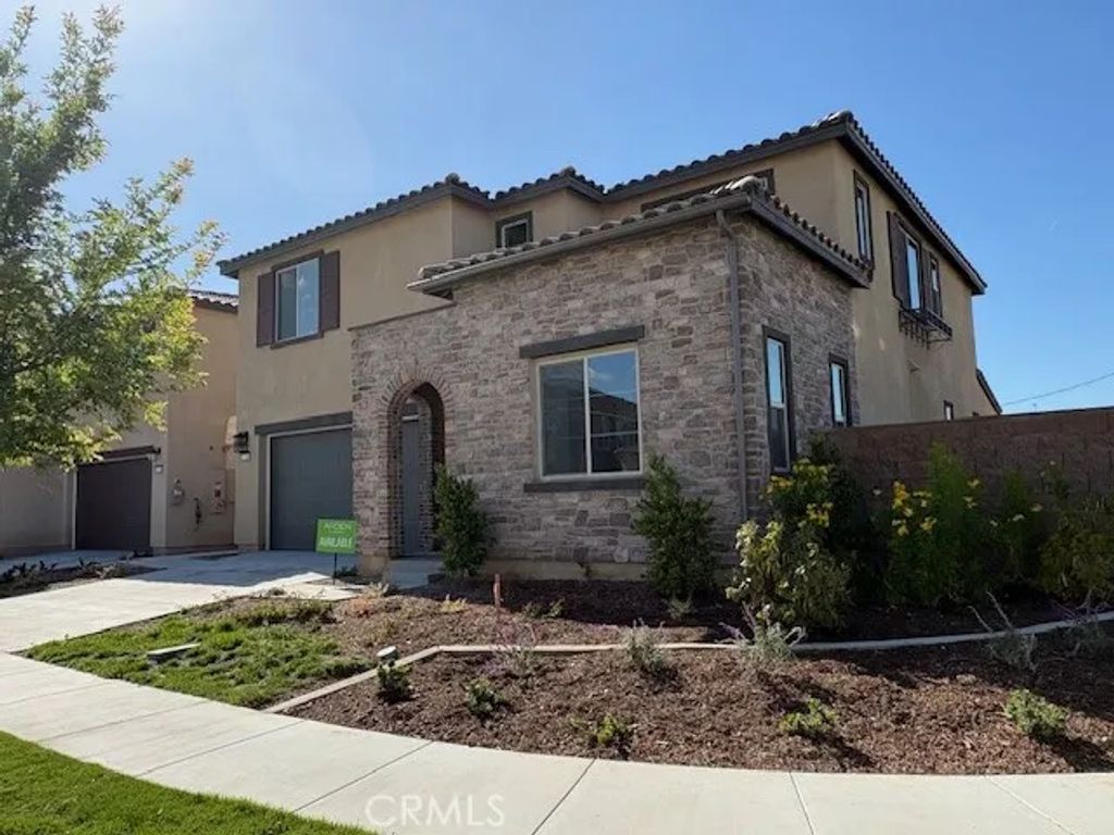 3706 Leafgreen Road, Corona, CA 92883