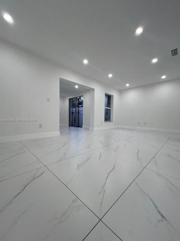 3632 SW 112th Ave 6-3, Miami, FL 33165