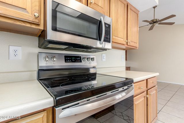 17619 N 133rd Drive, Sun City West, AZ 85375