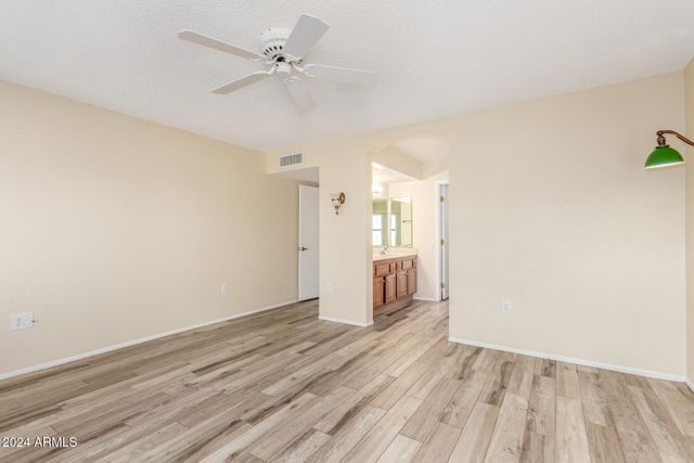 17619 N 133rd Drive, Sun City West, AZ 85375