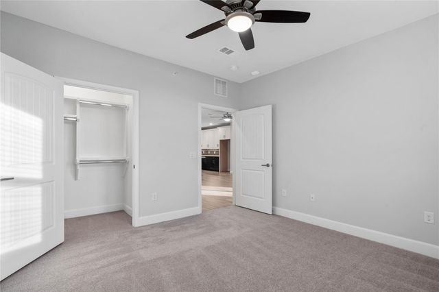 6804 Westview Drive 3404, Houston, TX 77055
