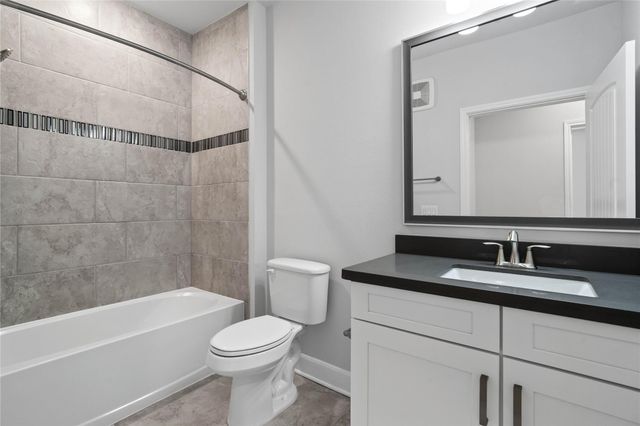 6804 Westview Drive 3404, Houston, TX 77055