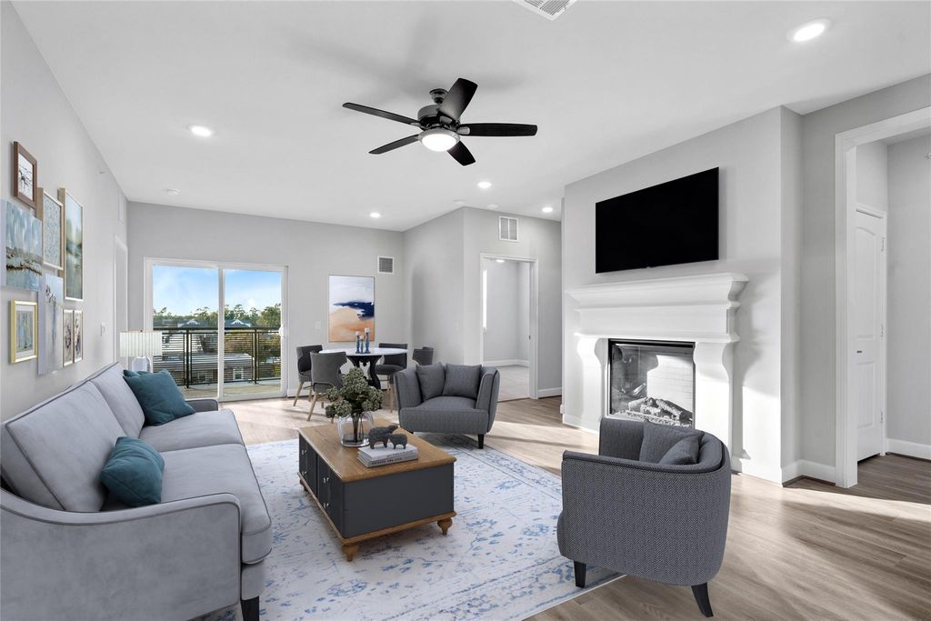 6804 Westview Drive 3404, Houston, TX 77055