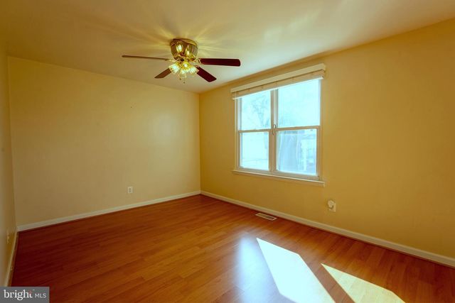 9712 WALLEY AVE, Philadelphia, PA 19115