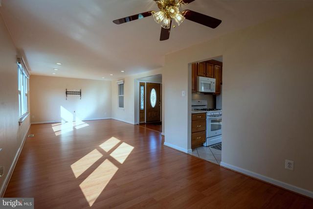 9712 WALLEY AVE, Philadelphia, PA 19115