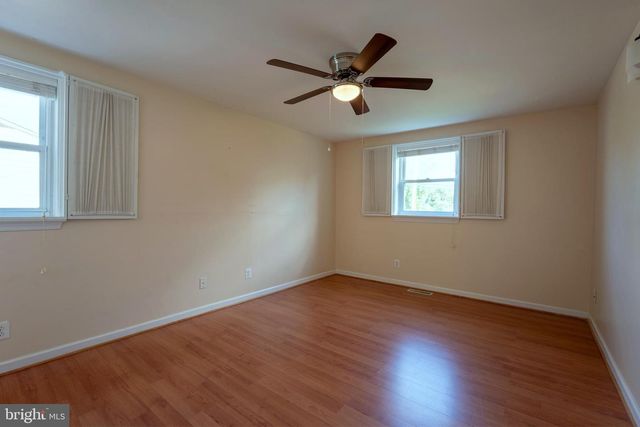 9712 WALLEY AVE, Philadelphia, PA 19115