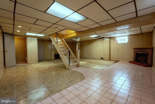 9712 WALLEY AVE, Philadelphia, PA 19115