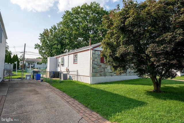 9712 WALLEY AVE, Philadelphia, PA 19115