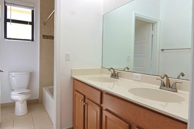 634 NE 193RD Terrace, Miami, FL 33179