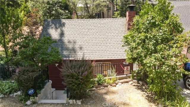 23683 Manzanita, Crestline, CA 92325