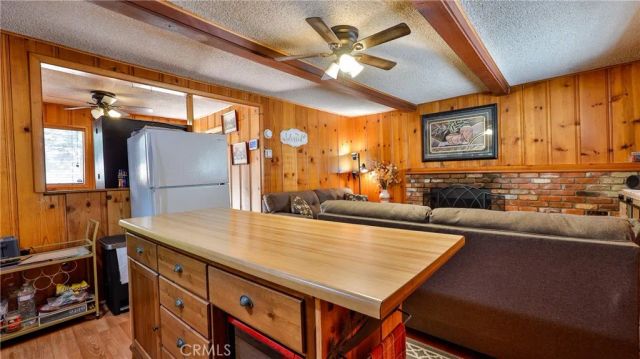 23683 Manzanita, Crestline, CA 92325