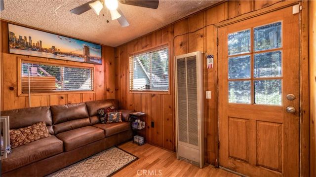 23683 Manzanita, Crestline, CA 92325