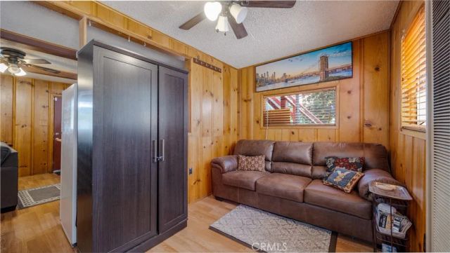 23683 Manzanita, Crestline, CA 92325