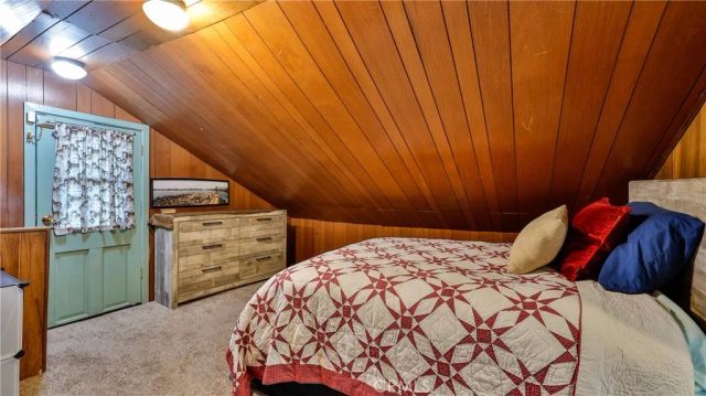 23683 Manzanita, Crestline, CA 92325