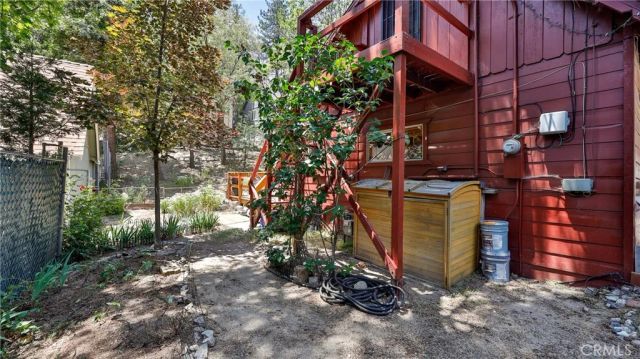 23683 Manzanita, Crestline, CA 92325