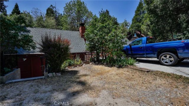 23683 Manzanita, Crestline, CA 92325