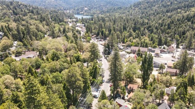 23683 Manzanita, Crestline, CA 92325