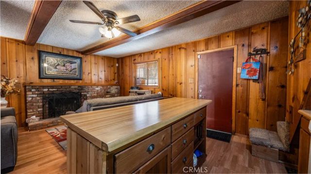 23683 Manzanita, Crestline, CA 92325