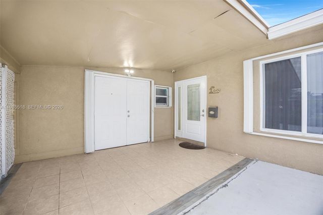 6450 Mckinley St, Hollywood, FL 33024