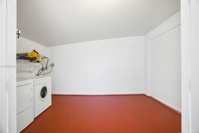 6450 Mckinley St, Hollywood, FL 33024