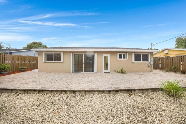 6450 Mckinley St, Hollywood, FL 33024