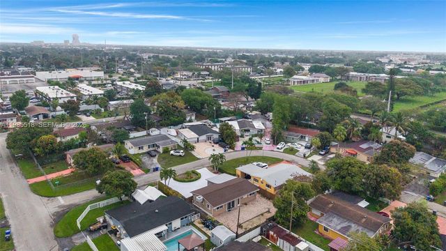 6450 Mckinley St, Hollywood, FL 33024
