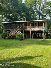 120 Hickory Lane, Lucedale, MS 39452