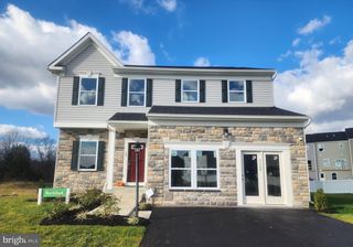 109 SPATTERDOCK RD, Inwood, WV 25428