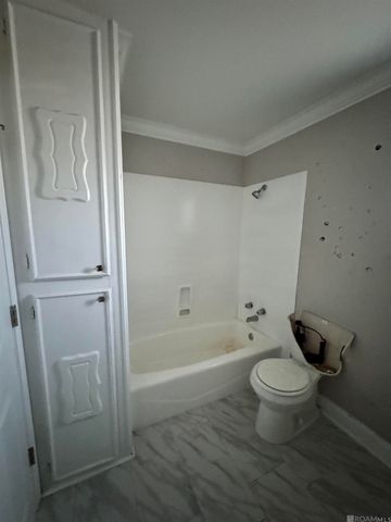 9153 Sharon Hills St, Baton Rouge, LA 70811