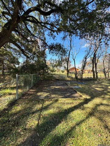 9153 Sharon Hills St, Baton Rouge, LA 70811