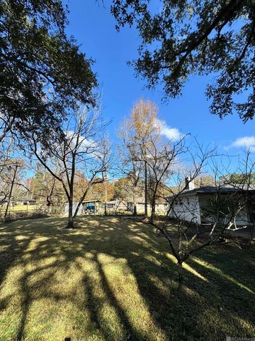 9153 Sharon Hills St, Baton Rouge, LA 70811
