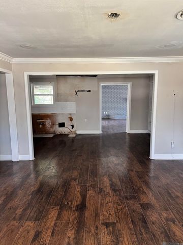 9153 Sharon Hills St, Baton Rouge, LA 70811