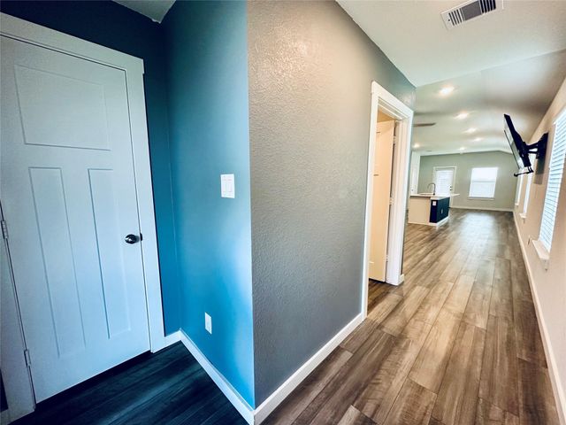 1118 Amistad Loop, College Station, TX 77845