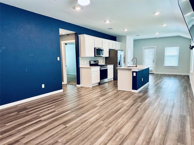 1118 Amistad Loop, College Station, TX 77845