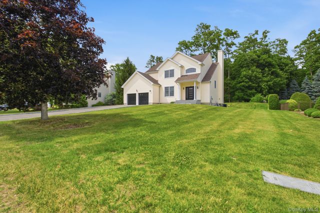 28 Hynard Place, Baldwin Place, NY 10505