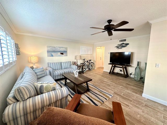 18 Colonial Club Drive 104, Boynton Beach, FL 33435