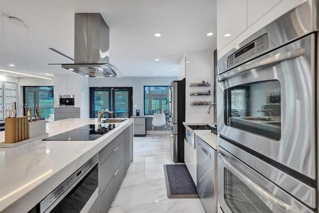 3222 Beechberry Cir, Davie, FL 33328