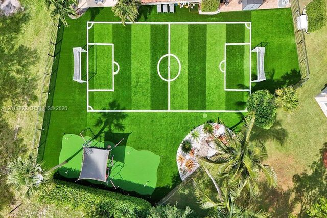3222 Beechberry Cir, Davie, FL 33328