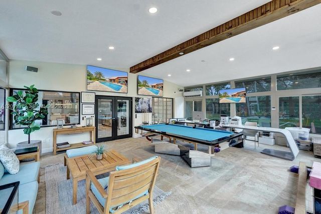 3222 Beechberry Cir, Davie, FL 33328
