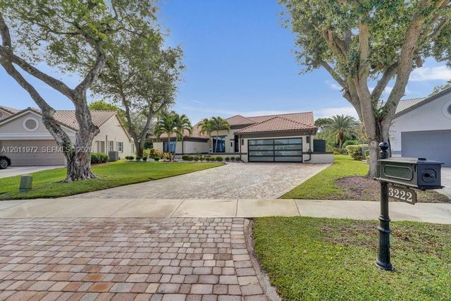 3222 Beechberry Cir, Davie, FL 33328