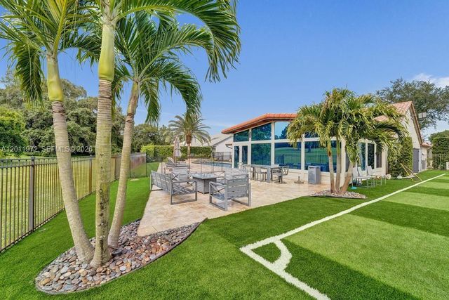 3222 Beechberry Cir, Davie, FL 33328