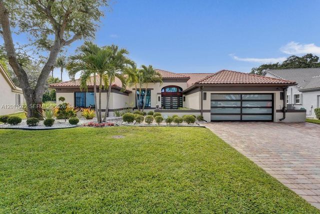 3222 Beechberry Cir, Davie, FL 33328
