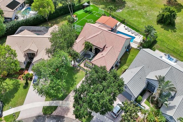 3222 Beechberry Cir, Davie, FL 33328