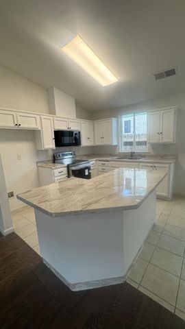 1813 Josephine Avenue, Corcoran, CA 93212