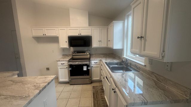 1813 Josephine Avenue, Corcoran, CA 93212