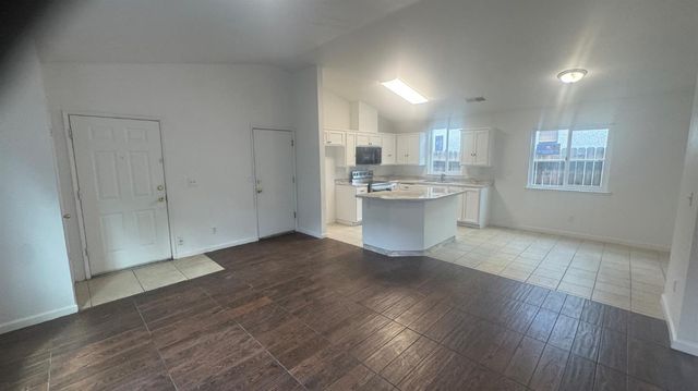 1813 Josephine Avenue, Corcoran, CA 93212