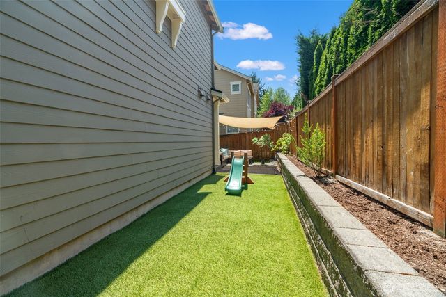 18251 NE 111th st, Redmond, WA 98052
