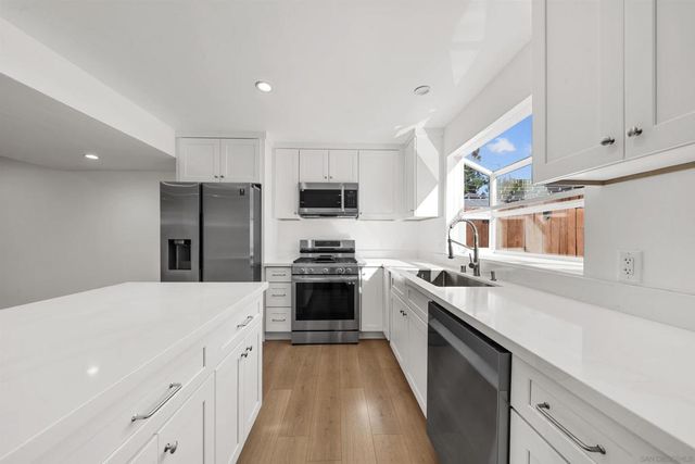 9250 Sunland Blvd 34, Sun Valley, CA 91352